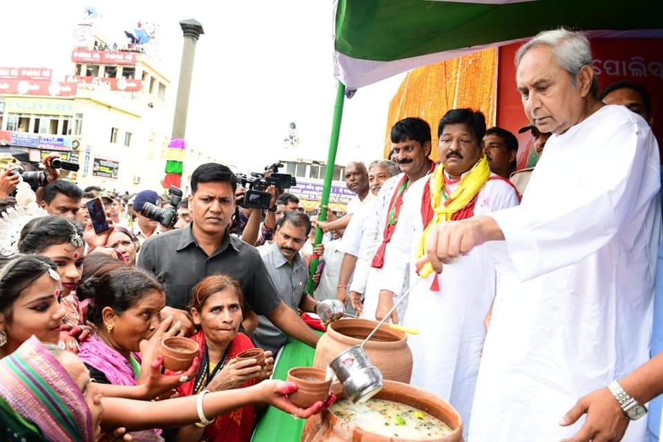 In PICs: CM Naveen Patnaik with Devotees during 2019 Ratha Jatra